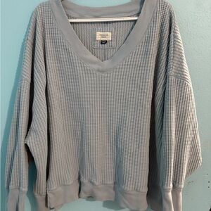 XL American Eagle Outfitters V-Neck Sweater in Light Blue